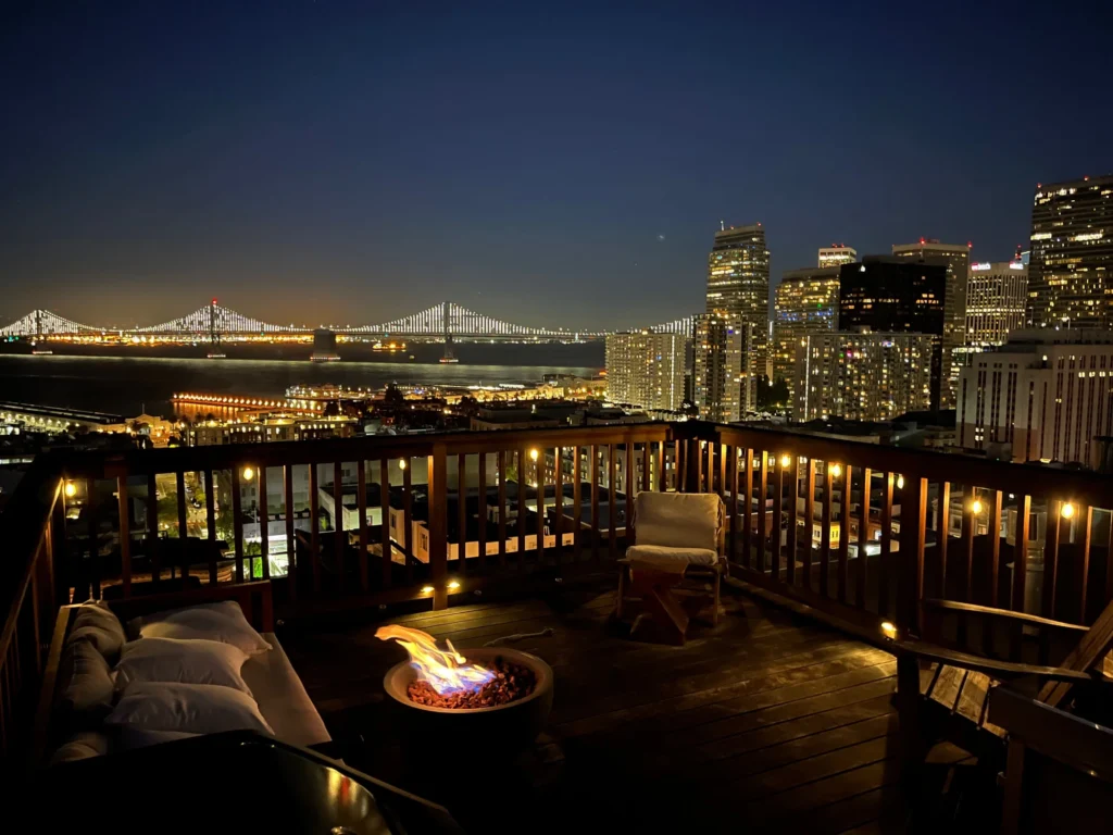 Custom deck built with an affordable deck builders in San Francisco cost.